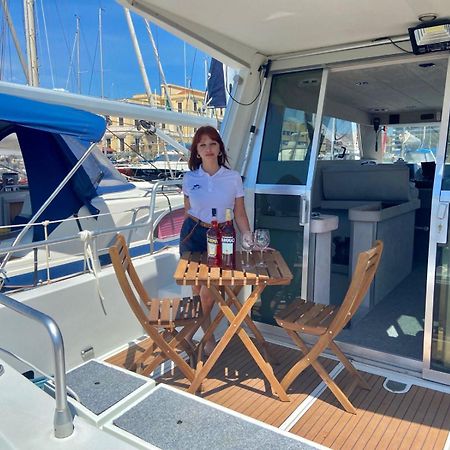 מלון קטאניה She'S Mine Yacht מראה חיצוני תמונה
